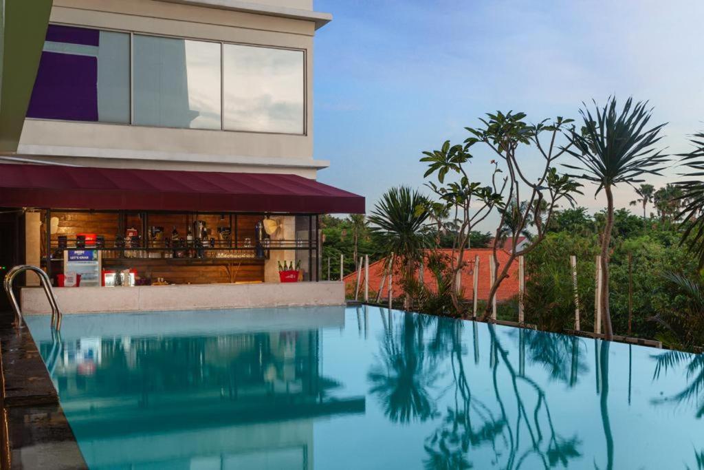 เควสต์ โฮเต็ล ดาร์โม - ซูราบายา บาย แอสตัน Hotel สุราบายา ภายนอก รูปภาพ