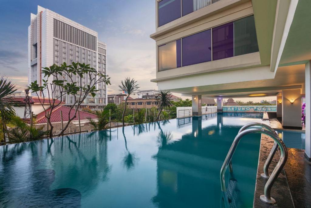 เควสต์ โฮเต็ล ดาร์โม - ซูราบายา บาย แอสตัน Hotel สุราบายา ภายนอก รูปภาพ