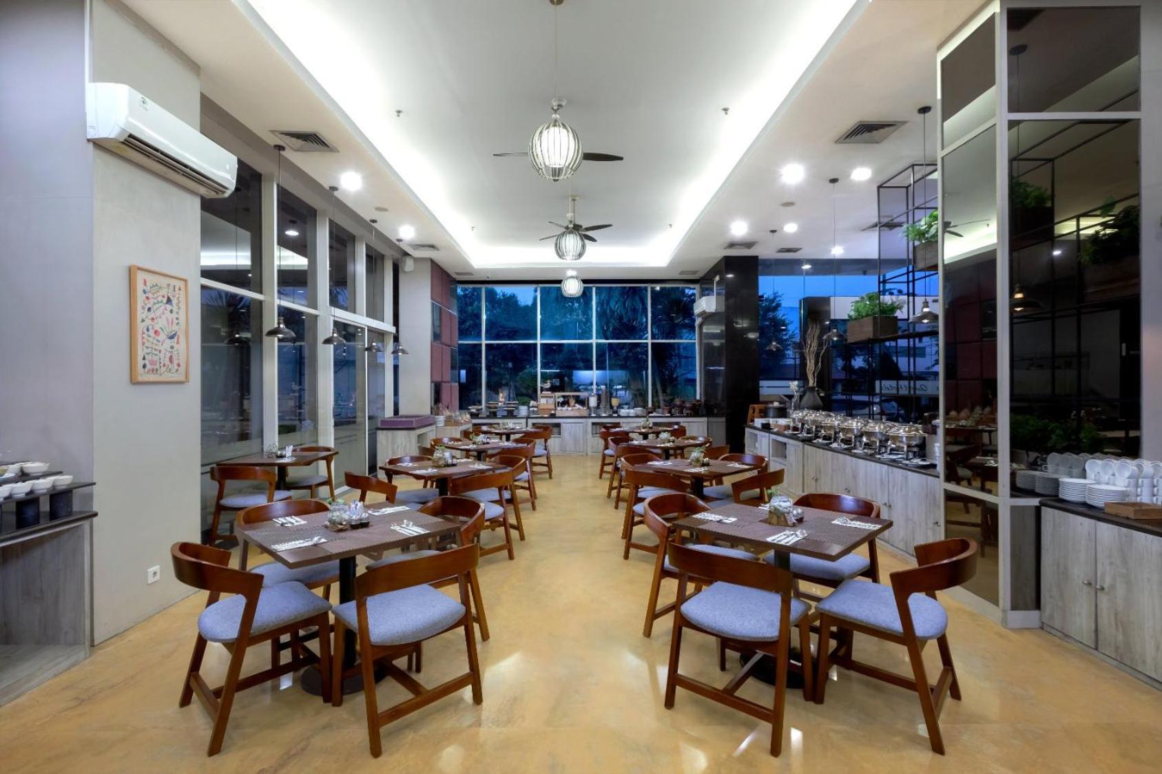 เควสต์ โฮเต็ล ดาร์โม - ซูราบายา บาย แอสตัน Hotel สุราบายา ภายนอก รูปภาพ